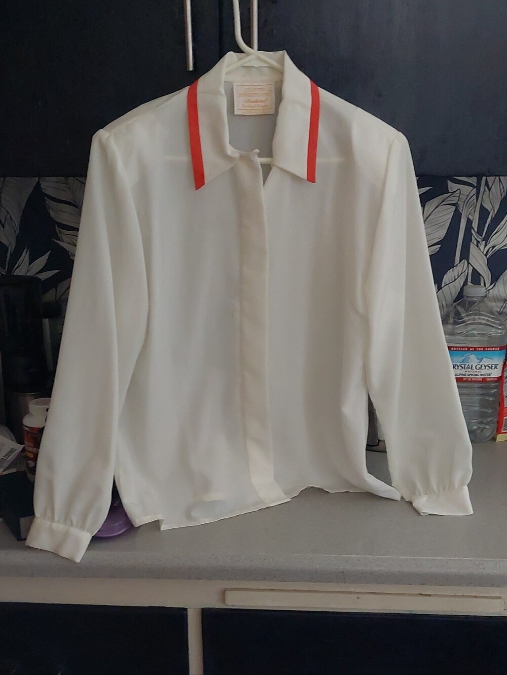 Pendleton White Blouse with Red Collar Trim Proffesional Look Size 14